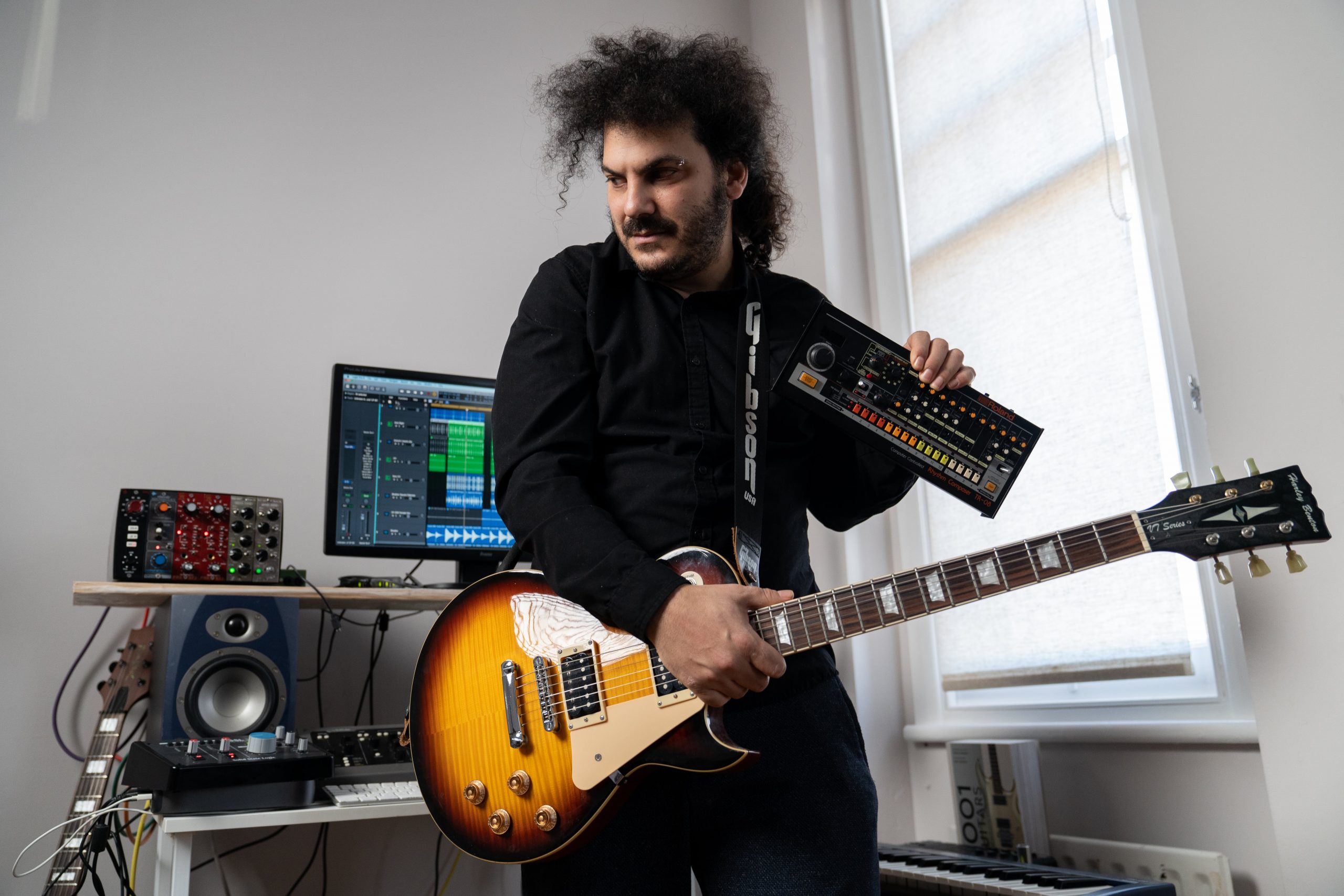 Itay Kashti Releases New Song “EU Democracy” With Video