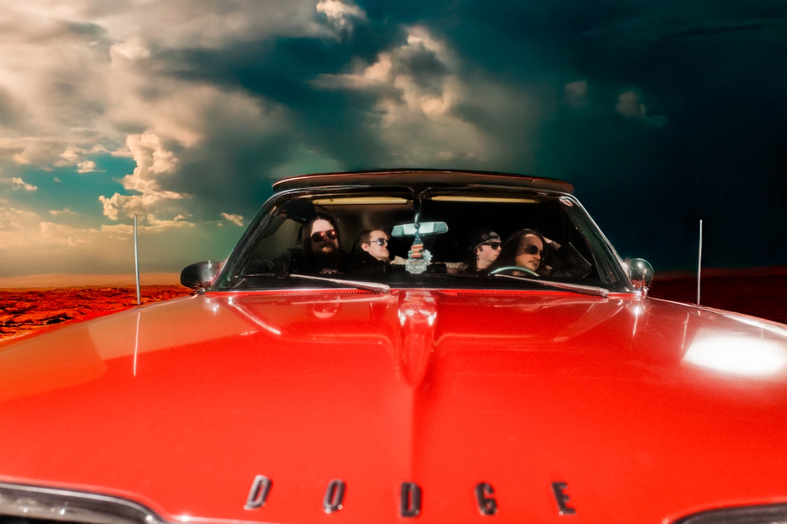 SERPICO’S “DRESSED IN FLESH”: AN ANALOG EXPLOSION OF RAW ROCK PURITY